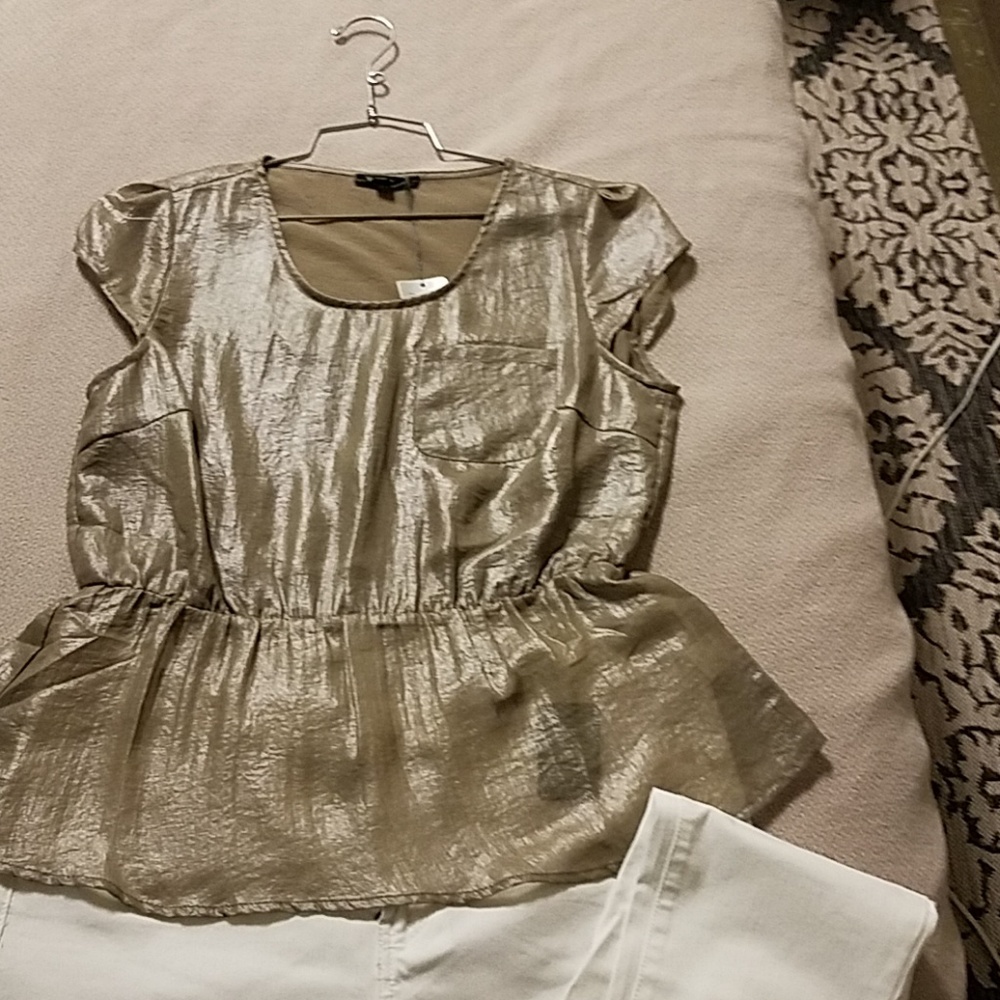 TCEC metallic gold top